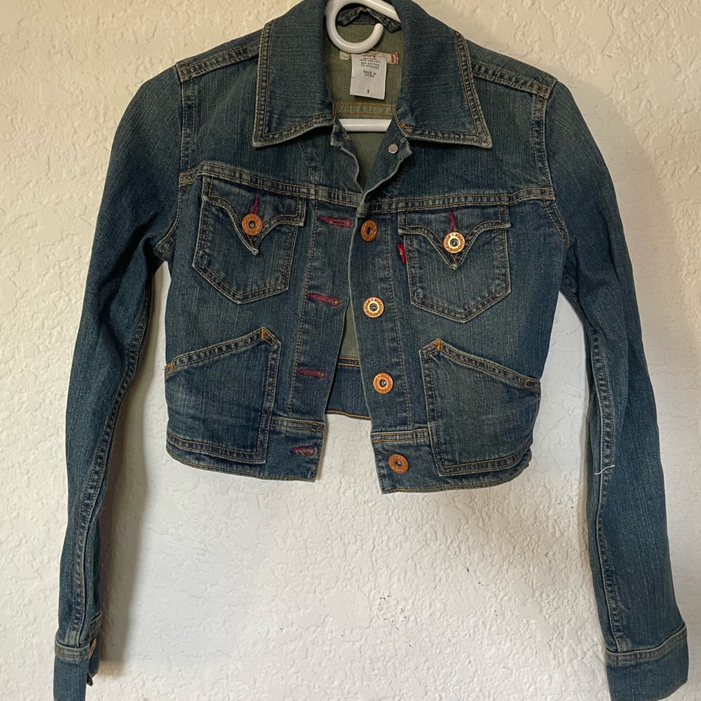 Women’s/Girls Levi’s denim Jacket